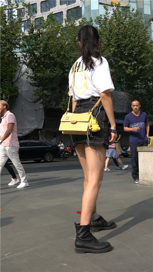 10739zkglc5o4rdf.jpg