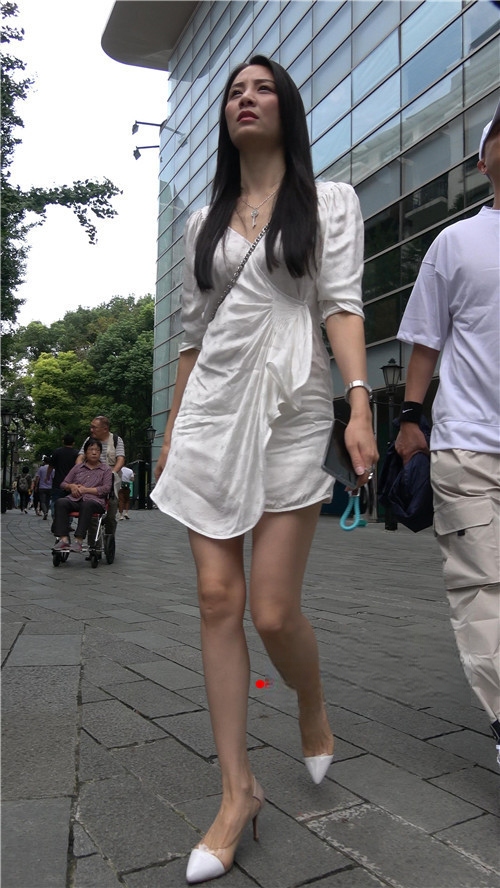 10709253nnt50fty.jpg