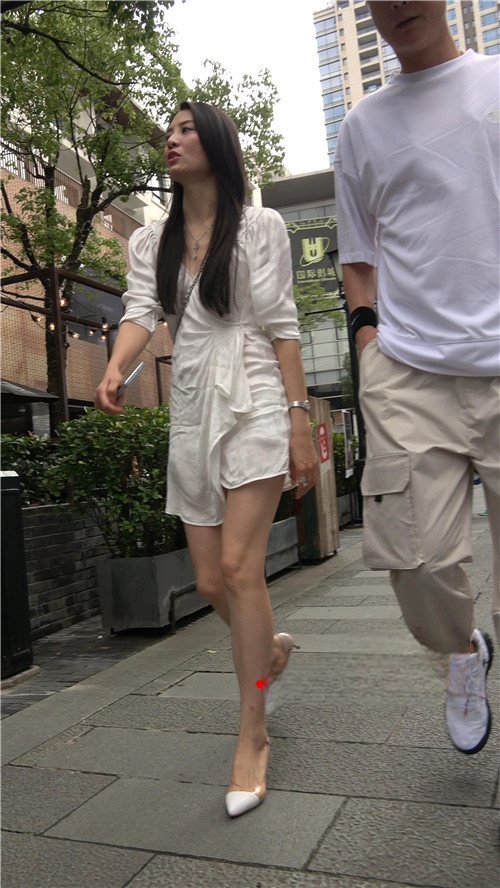 10709dro5rtpkgcf.jpg