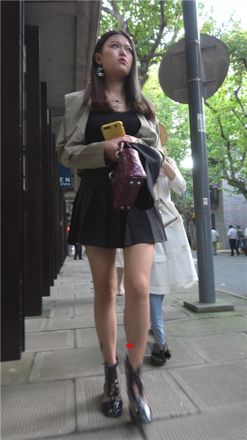 105860us2c2khsyq.jpg