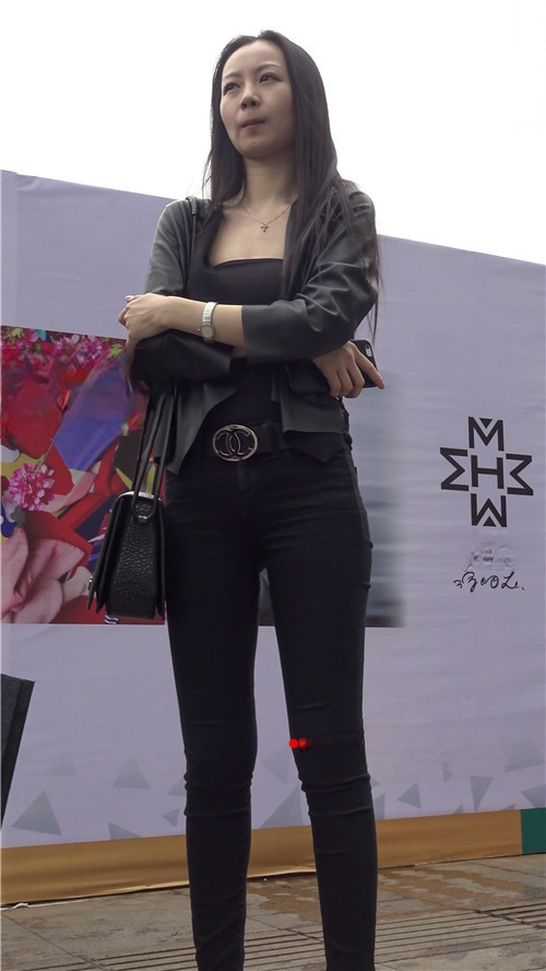 9153j4n23ol20ev.jpg