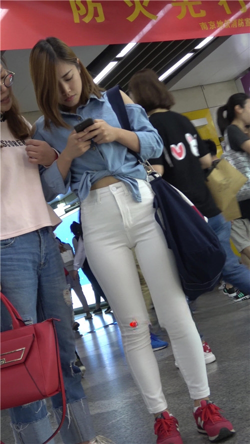 9408zud1hymyo5d.jpg