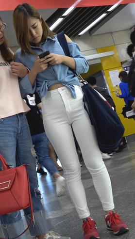 94083m3d0rj0np4.jpg