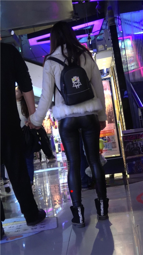 11032iljko3ghr4w.jpg
