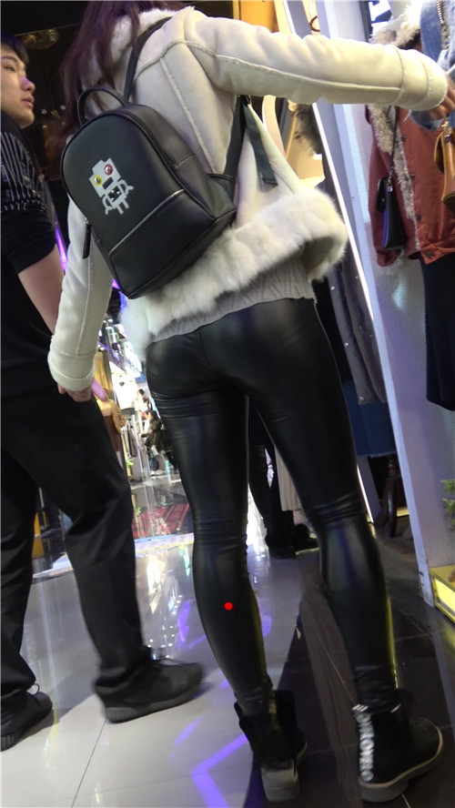 11032xxa4qpkyxz5.jpg