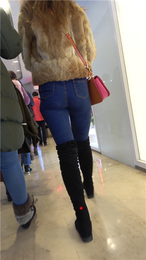 11031yespquug4me.jpg
