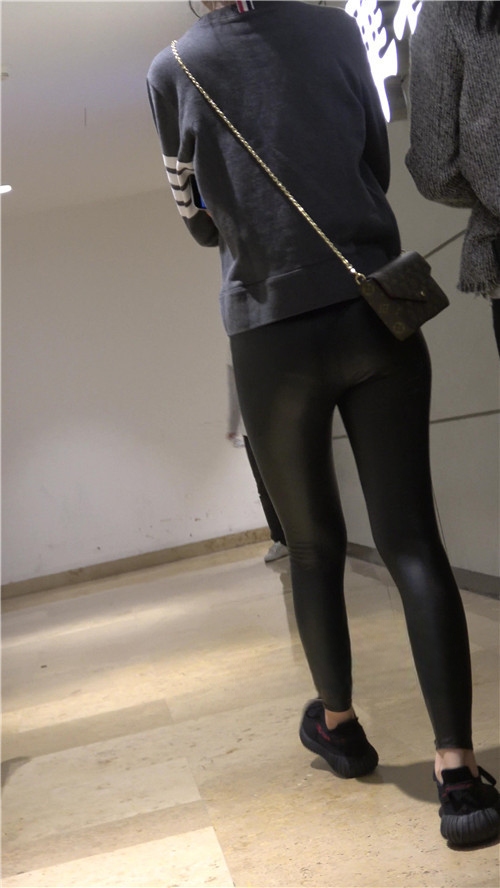 11025erbnf5zzsie.jpg