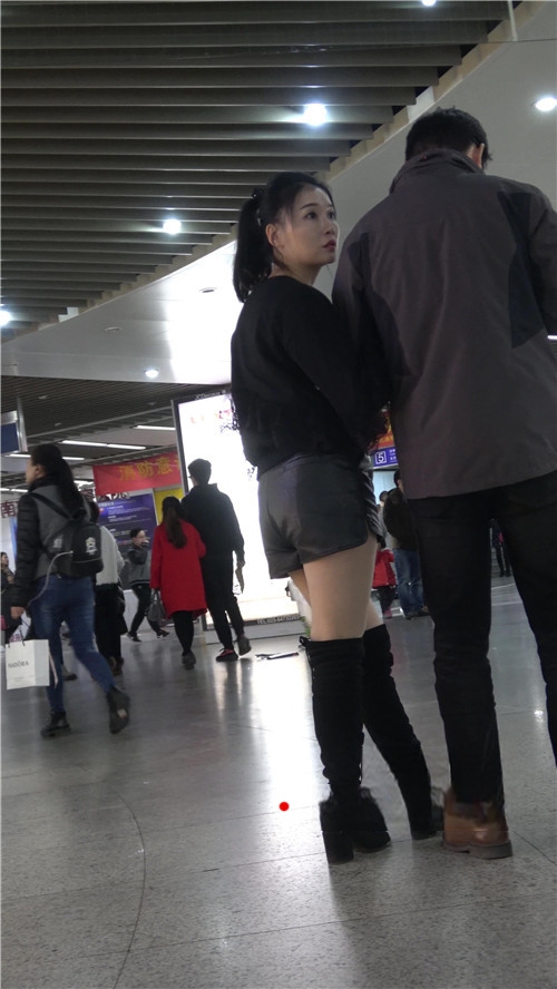 11024wfwg3d4akxr.jpg