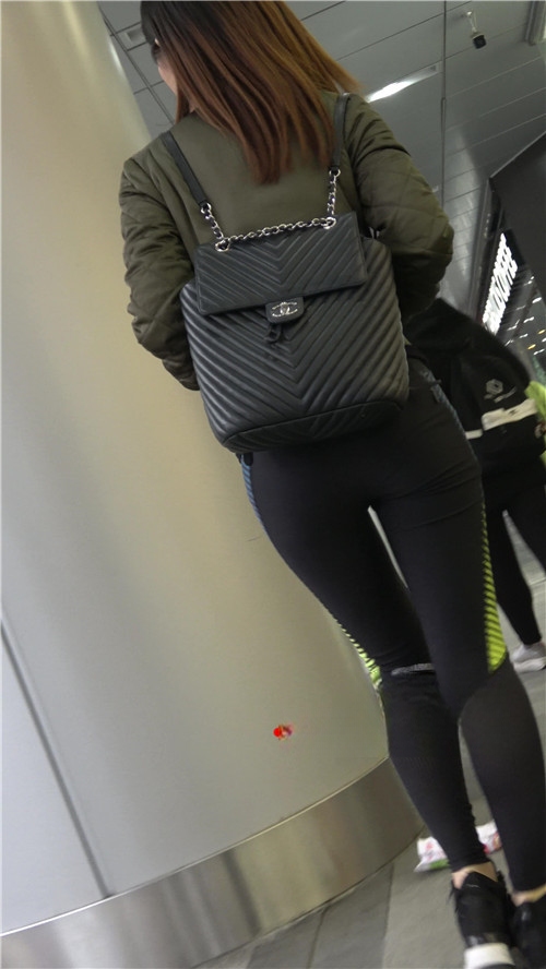 11006fmmx4bfzyku.jpg