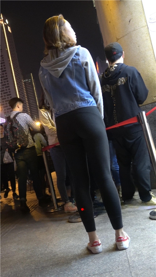10545qltt22tde50.jpg