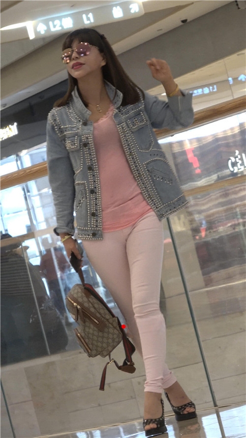 101000otfk525wbd.jpg