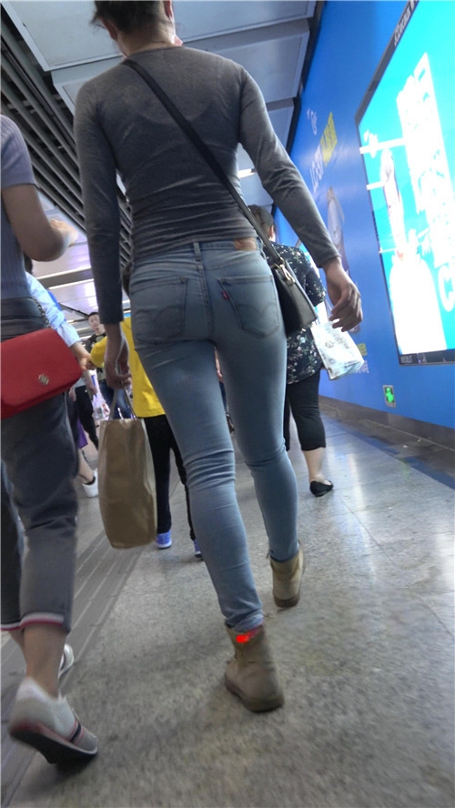 9903aoxn2ftpub1.jpg