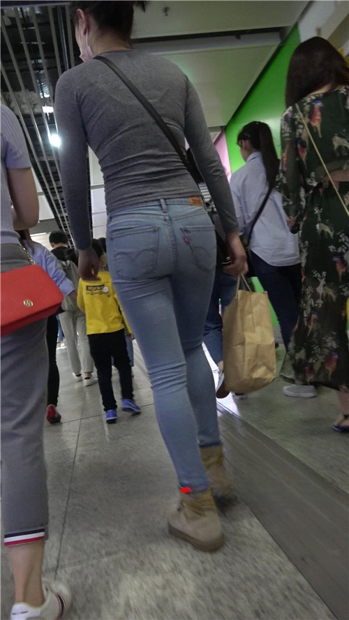 9903jprfswsc3tn.jpg