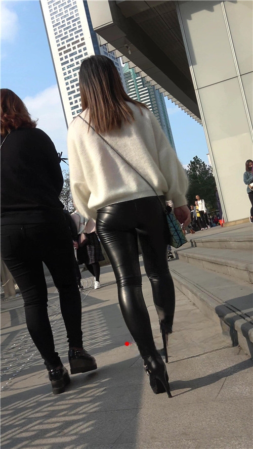 9416rktfzly10ys.jpg