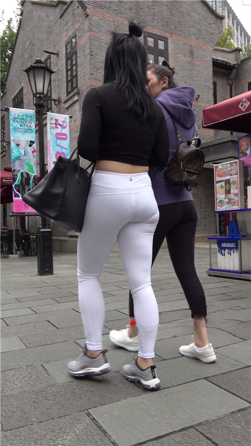 8555fkoaypmbycz.jpg