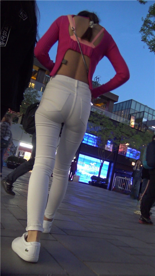 8343mwgz41bm03s.jpg