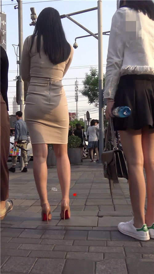 83210icau1kjqd4.jpg