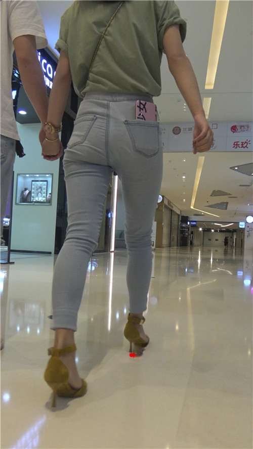 12527kx2jvw1wmnl.jpg