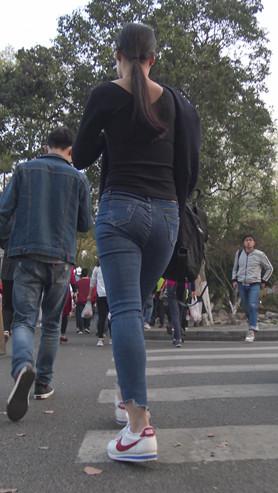 11395kzfbb4xvpil.jpg