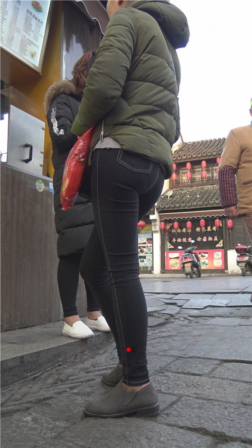 113445wpwzj1dlel.jpg