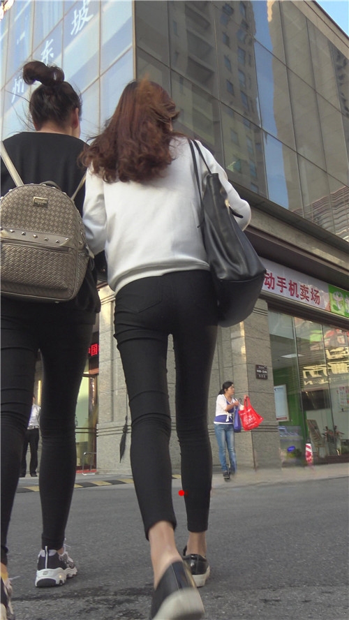 11340a2rzdfuaguy.jpg