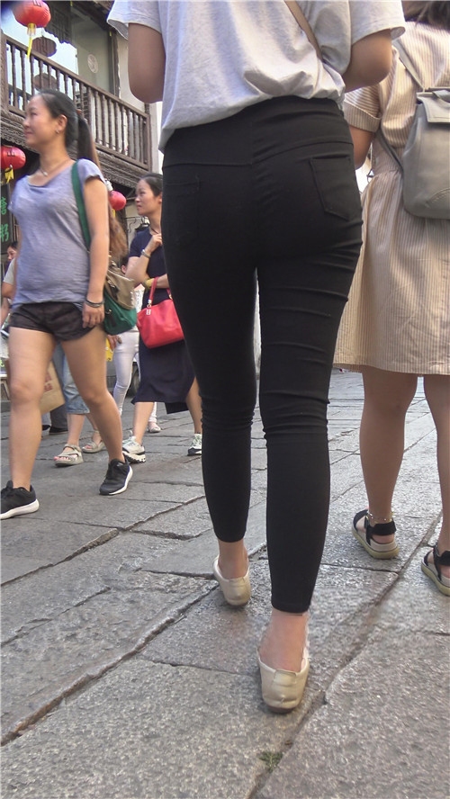 11333jlfusqqk0k5.jpg