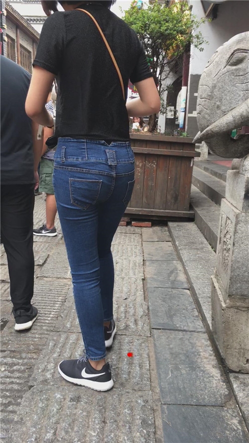 11189vdo2hv40g5e.jpg