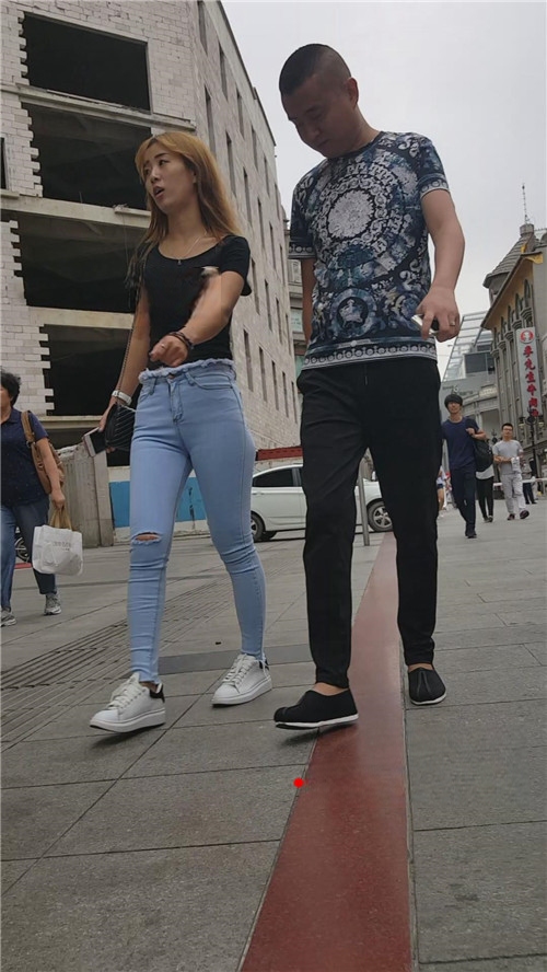 111783xkmx32zumz.jpg