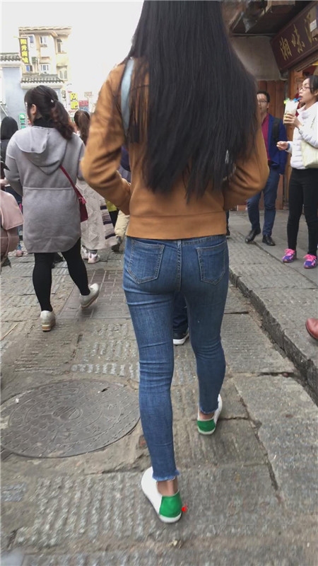 173kl11b3xscpl.jpg