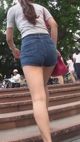 1530a2euxz5eny.jpg