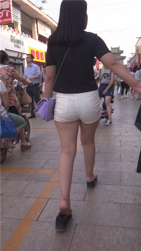 146rixk2lolscy.jpg