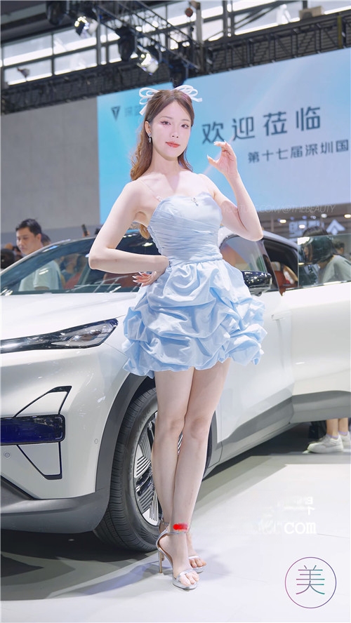 342001o5qu52423y.jpg