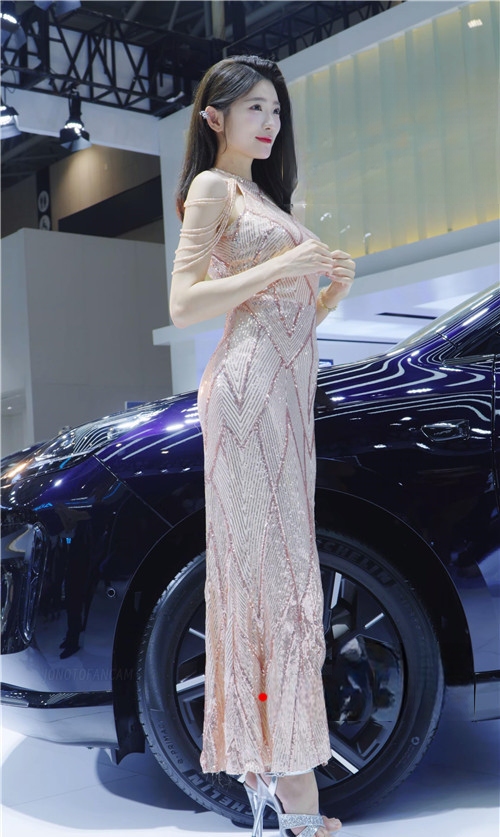 250083cyr2tdayxt.jpg