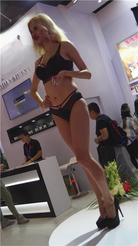 11115p1f5yru1knd.jpg