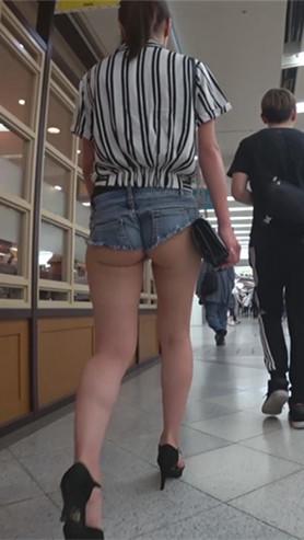 9236bxqnb4qcdcx.jpg