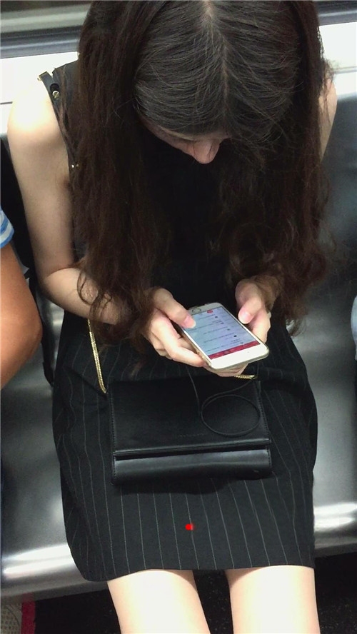 22662afbvlpdojf5.jpg