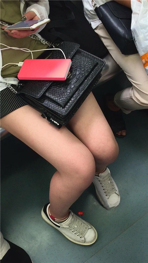 22584wo0utps03ki.jpg