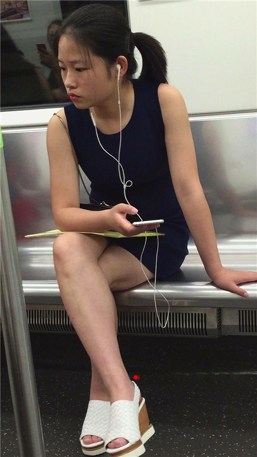 22455zn0xsnwloxm.jpg