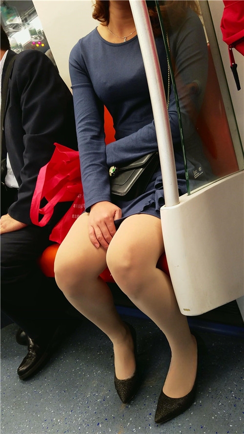 22434akzftmsyfwb.jpg
