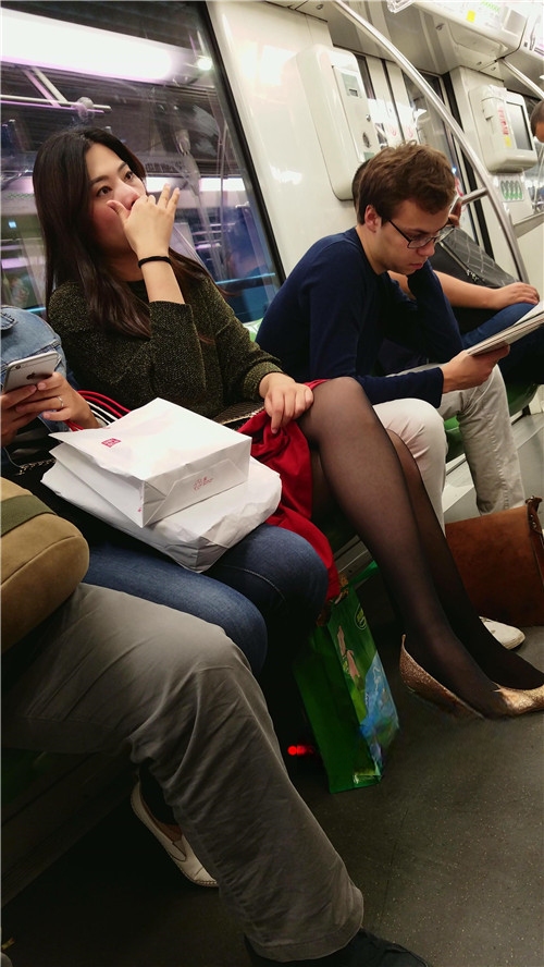 20112e2yy0oxcc0h.jpg