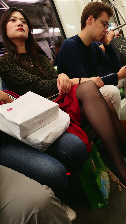 20112tttu0tvg4go.jpg