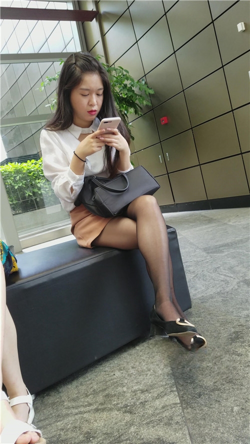 11262yxl55fpowhr.jpg