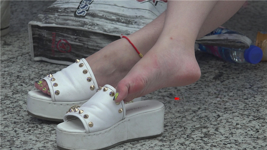 72582bk2ezlprqn.jpg