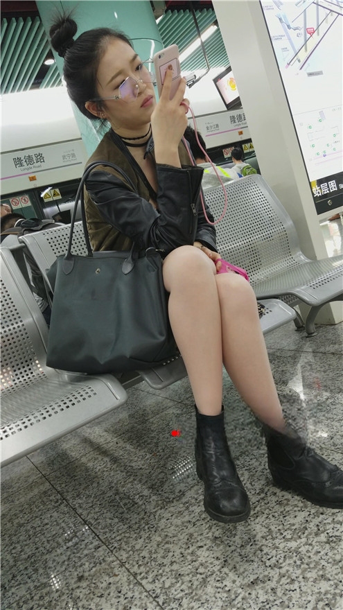 7169w1ykmceoifc.jpg