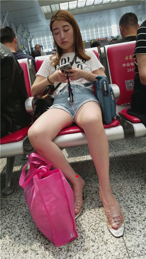 7110tqiz2l3l4tn.jpg