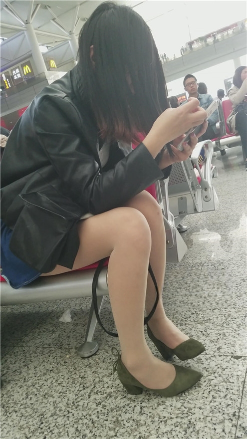 70983a0r2wafo2o.jpg