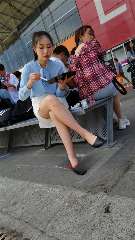 5723qgs3yjd3mx1.jpg