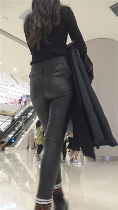 12642kimlyqxsnxv.jpg