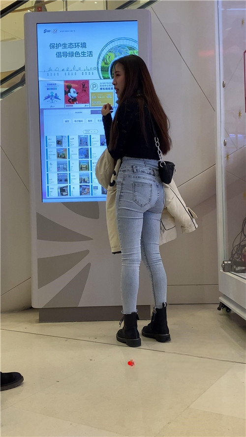 12407dzme0i5lxhw.jpg