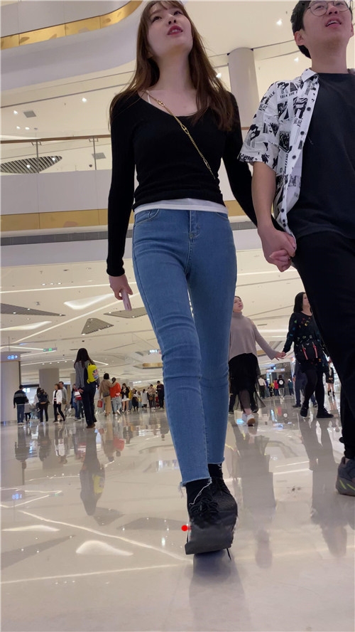 11787ut30h41cn0v.jpg